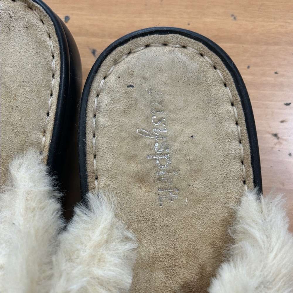 Easy Spirit Black Leather Mule Clogs with Cream Fur Trim - Picture 2 of 8